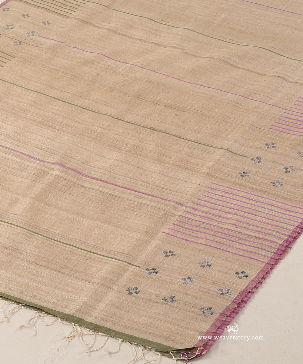 Beige_Handloom_Pure_Tussar_Silk_Dupatta_With_Pink_Thread_Line_Border_And_Blue_Motifs_WeaverStory_03
