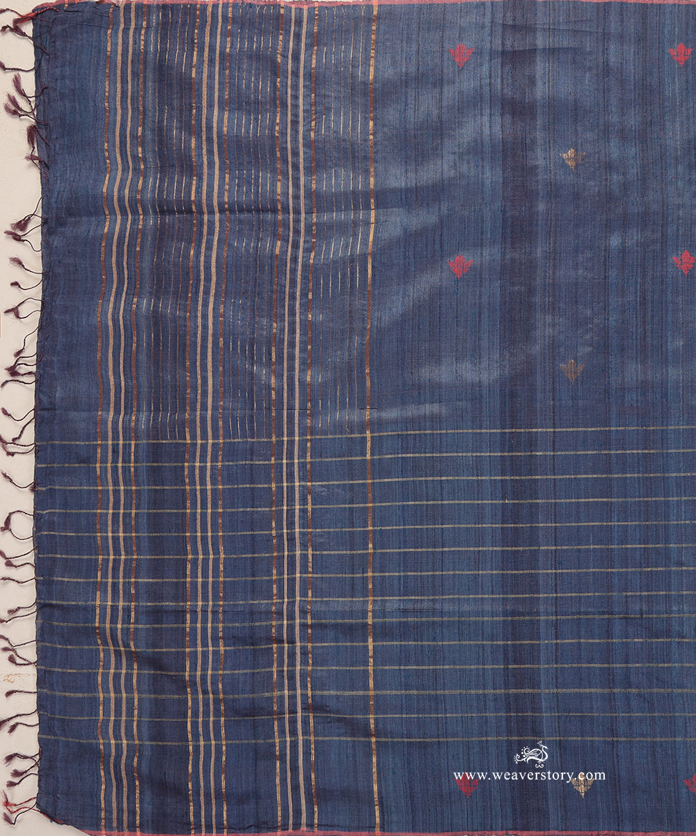 Midnight_Blue_Handloom_Pure_Tussar_Silk_Dupatta_With_Flower_Motif_WeaverStory_02