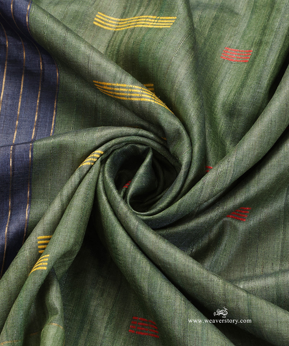 Olive_Green_Handloom_Pure_Tussar_Silk_Dupatta_With_Blue_Stripe_Palla_WeaverStory_05