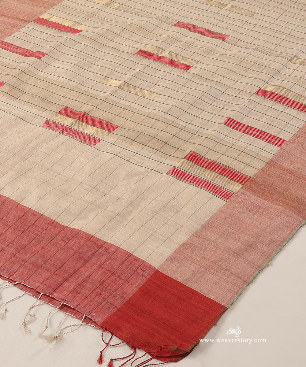 Beige_And_Red_Handloom_Check_Pure_Tussar_Silk_Dupatta_WeaverStory_03