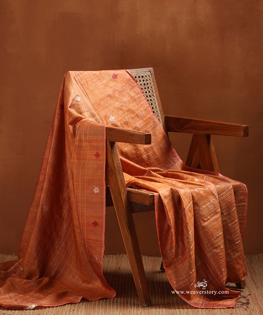 Rust_Orange_Handloom_Pure_Tussar_Silk_Dupatta_With_Flower_Motif_WeaverStory_01
