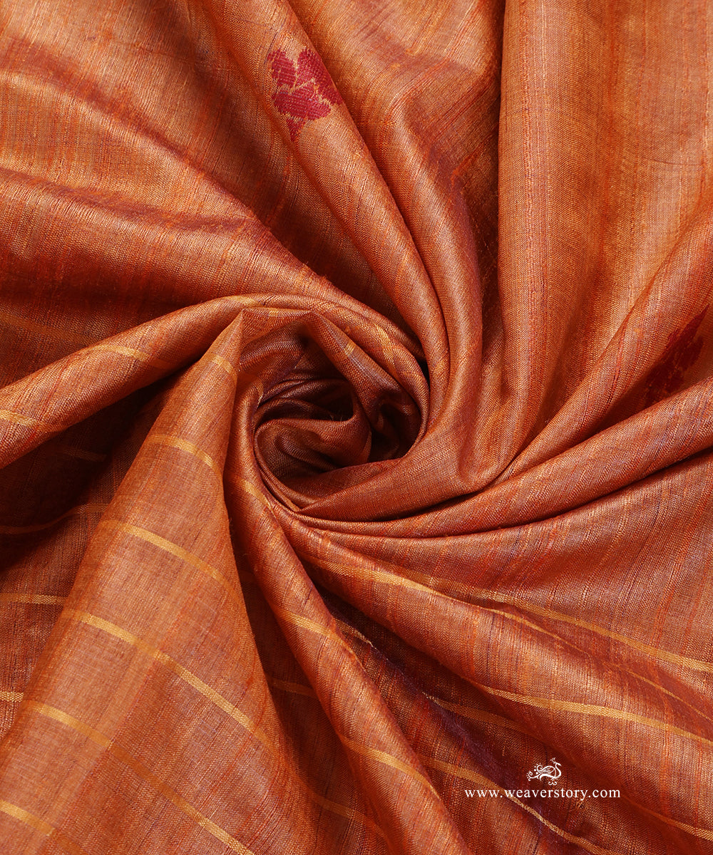 Rust_Orange_Handloom_Pure_Tussar_Silk_Dupatta_With_Flower_Motif_WeaverStory_05