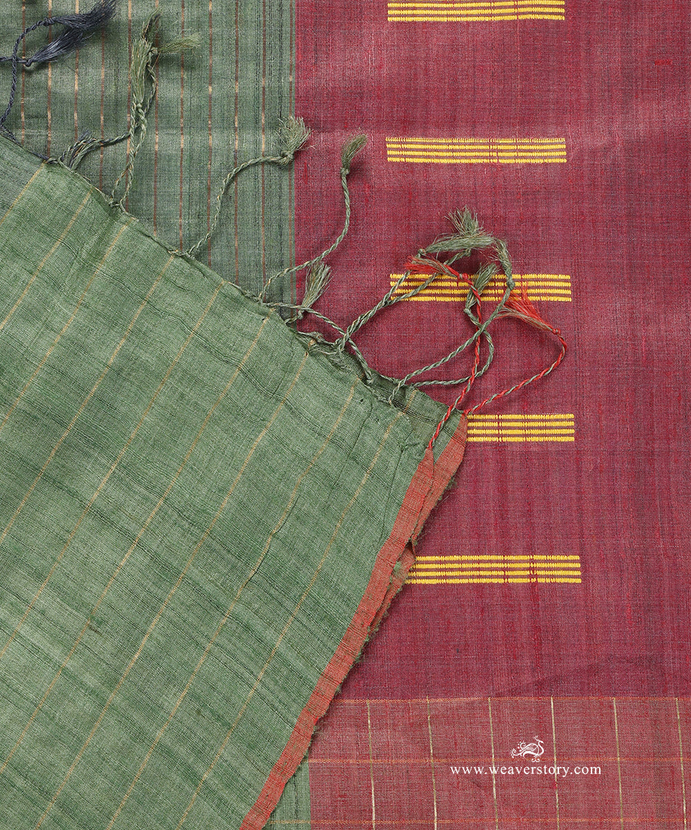 Berry_Handloom_Pure_Tussar_Silk_Dupatta_With_Green_Pallu_And_Golden_Stripes_WeaverStory_04