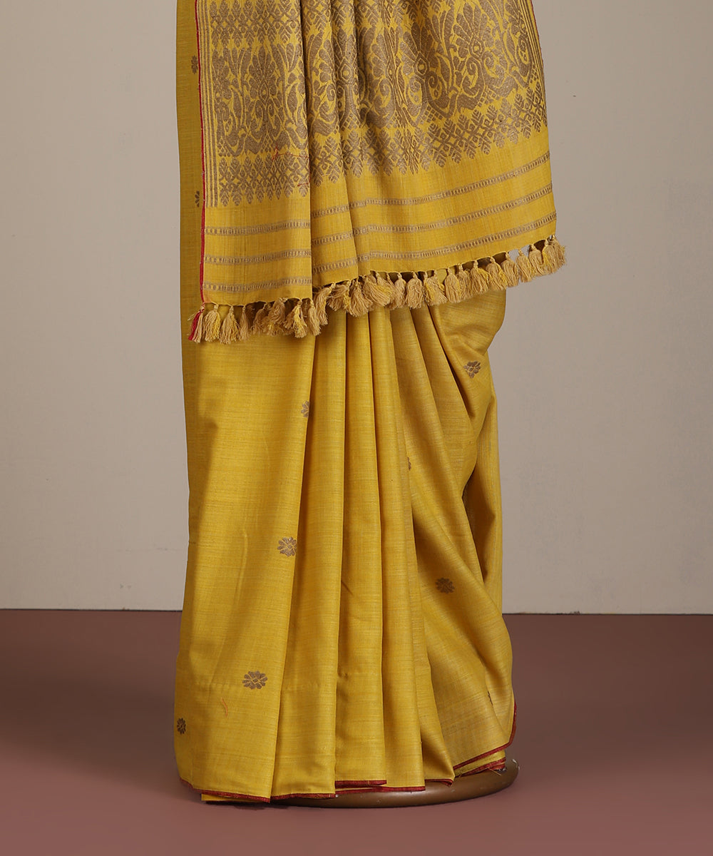 Yellow_Handloom_Pure_Eri_Silk_Turmeric_Dye_Saree_With_Red_Selvedge_WeaverStory_03