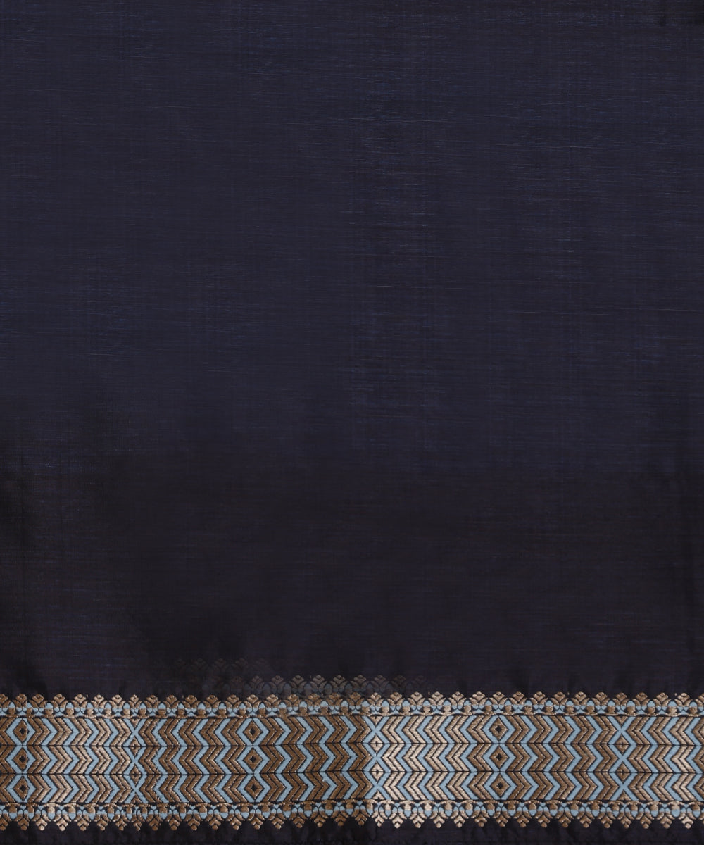 Blue_Handloom_Raw_Mulberry_Silk_Myrobalan_Dye_Saree_With_Sky_Blue_Floral_Boota_WeaverStory_04