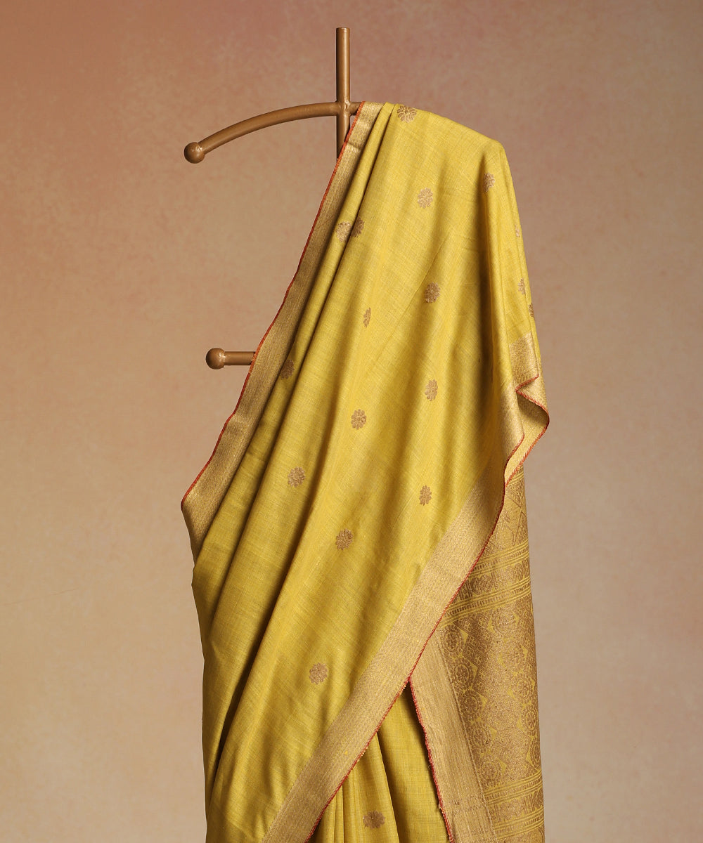 Pista_Handloom_Pure_Eri_Silk_Onion_Peel_Dye_Saree_With_Red_Selvedge_WeaverStory_02