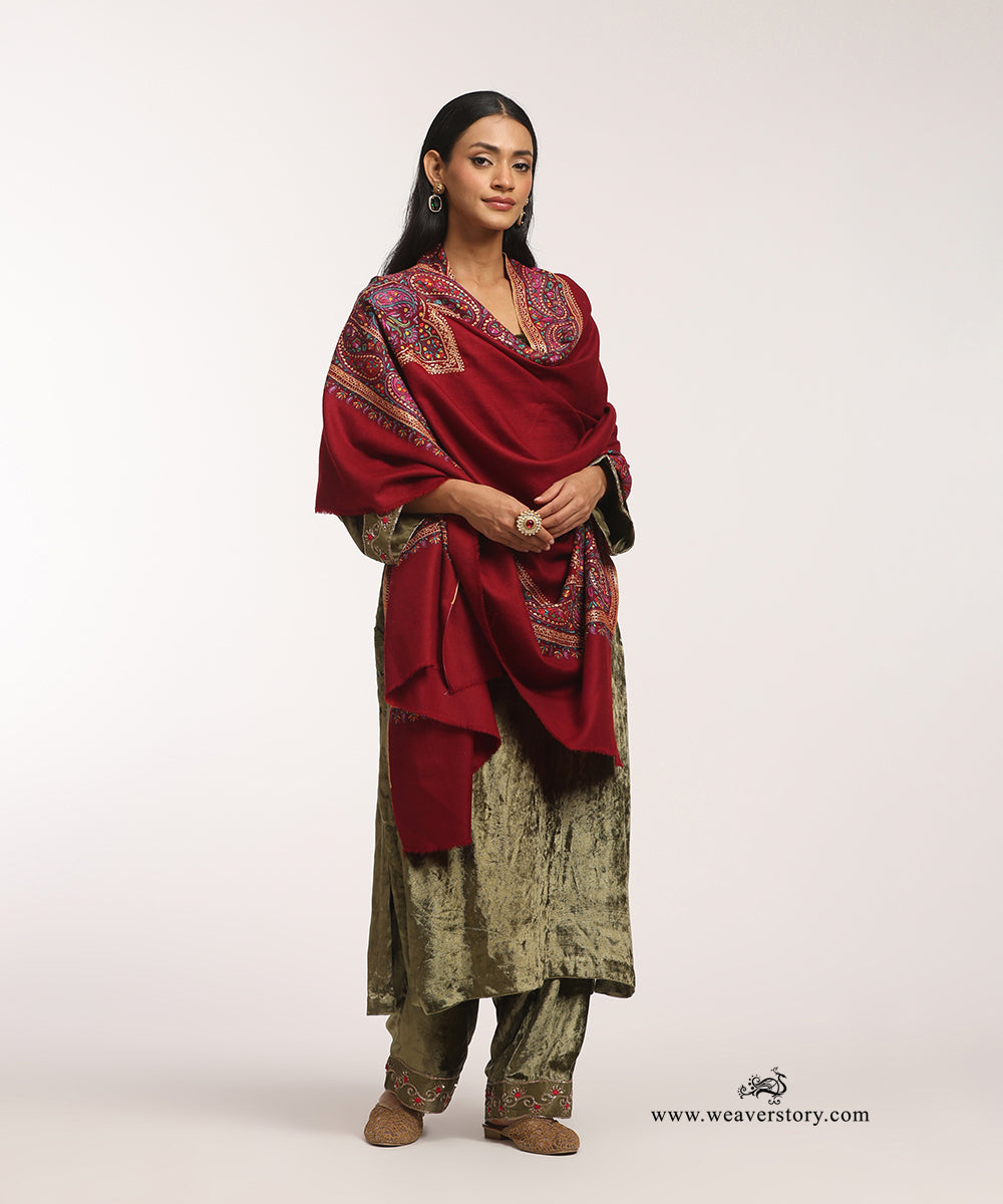 Handwoven Maroon Pure Pashmina Shawl With Awakari Tilla Work