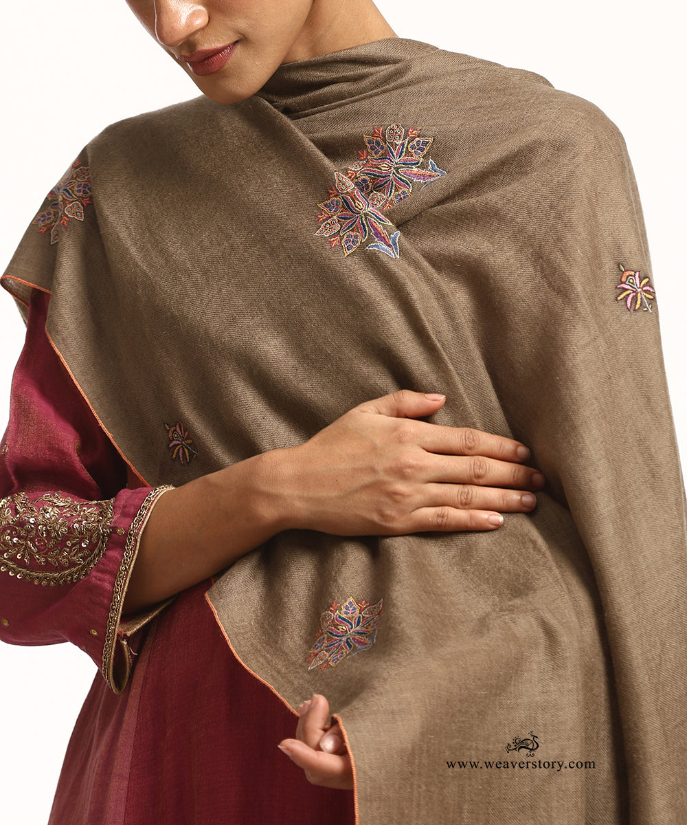 Natural Brown Handwoven Pure Pashmina Shawl With Soznikari Boota