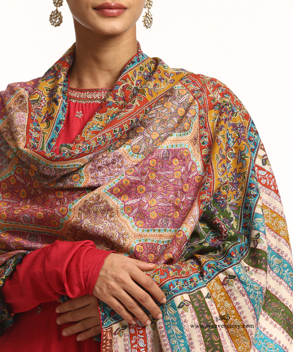 Green And Red Handwoven Jamawar Pure Pashmina Shawl With Soznikari