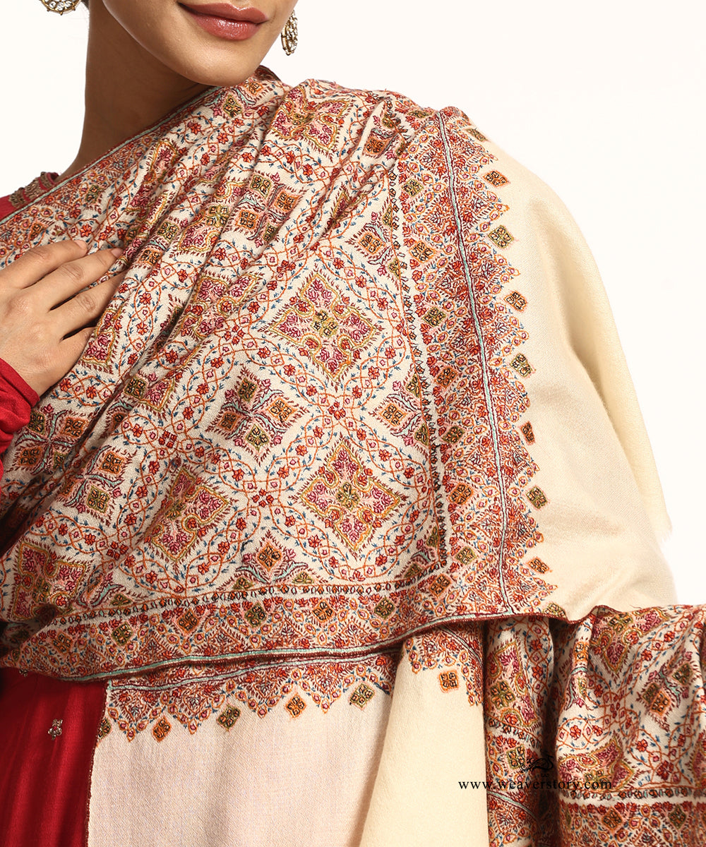 White Handwoven Jamawar Pashmina Shawl With Soznikari