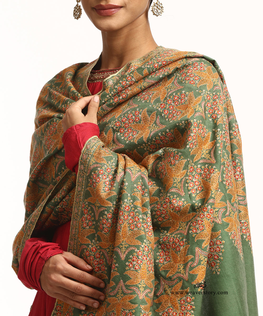 Sage Green Handwoven Pure Pashmina Jamawar Shawl With Sozni Kari