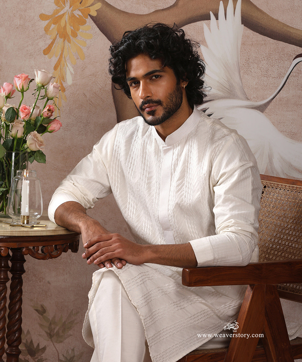 White Handloom Cotton Silk Kurta With Pintuck Detailing With Pant