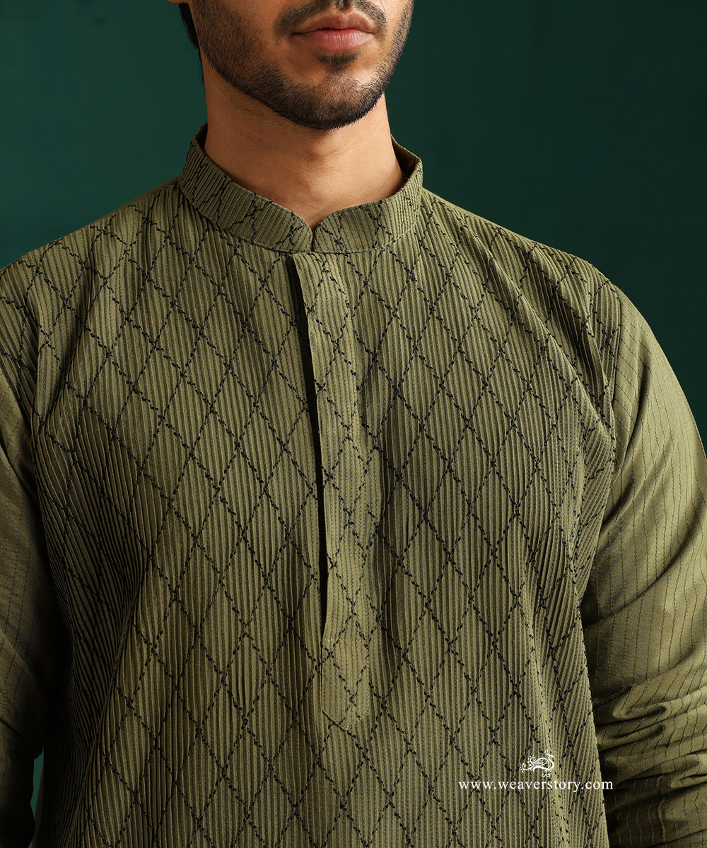 Olive Green Handloom Cotton Silk Pintuck Kurta Set With Rhombus Motifs Embroidery