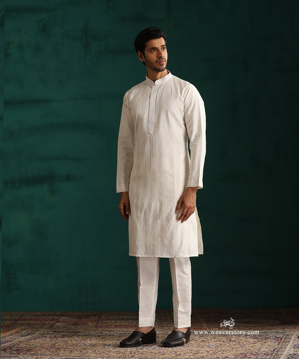 White Handloom Cotton Silk Kurta With Pintuck Detailing With Pant