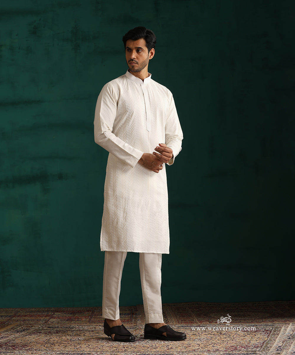 White Handloom Cotton Silk Kurta With Pintuck Detailing With Pant