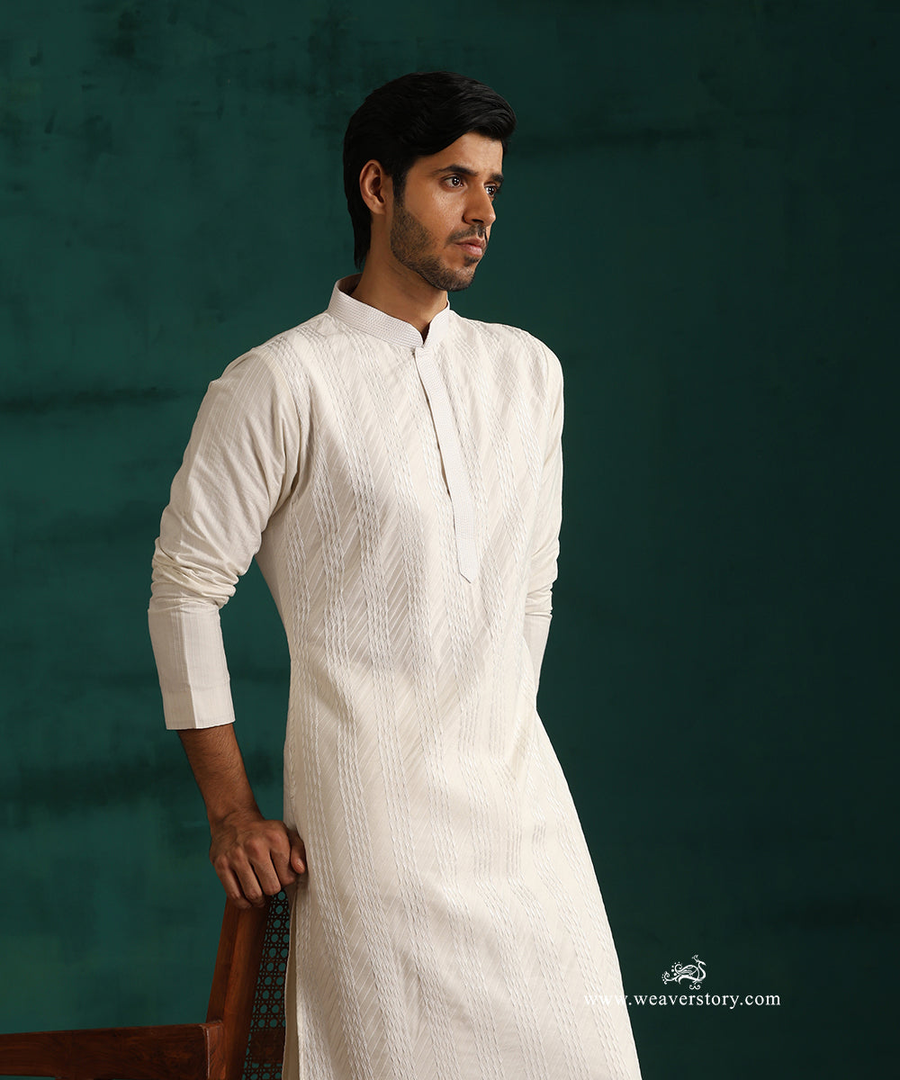 White Handloom Cotton Silk Kurta With Pintuck Detailing With Pant
