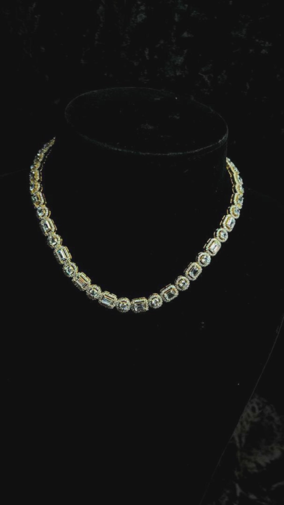Anji_Handcrafted_Pure_Silver_Swarovski_Necklace_With_Moissanite_Polki_WeaverStory_04