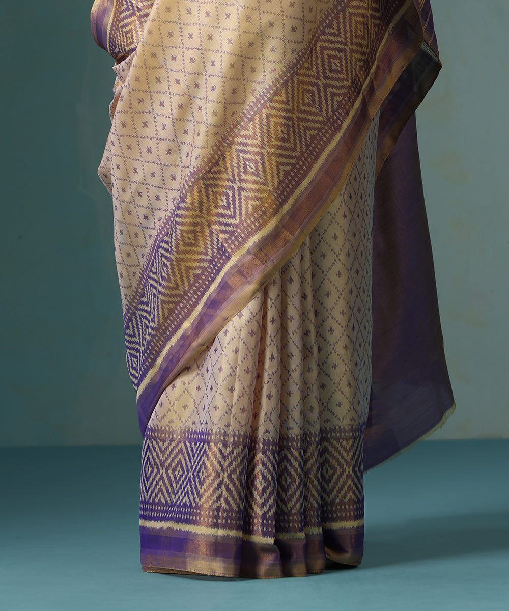 Handloom_Beige_And_Blue_Double_Shade_Pure_Mulberry_Silk_Ikat_Patola_Saree_WeaverStory_04