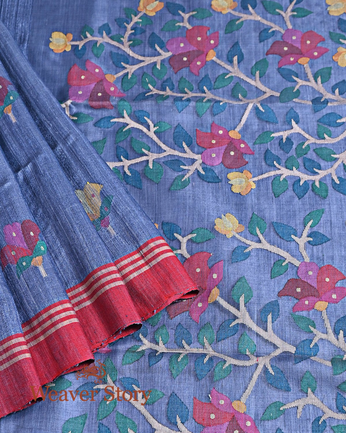 Handwoven_Grey_Matka_Silk_Jamdani_Saree_WeaverStory_01