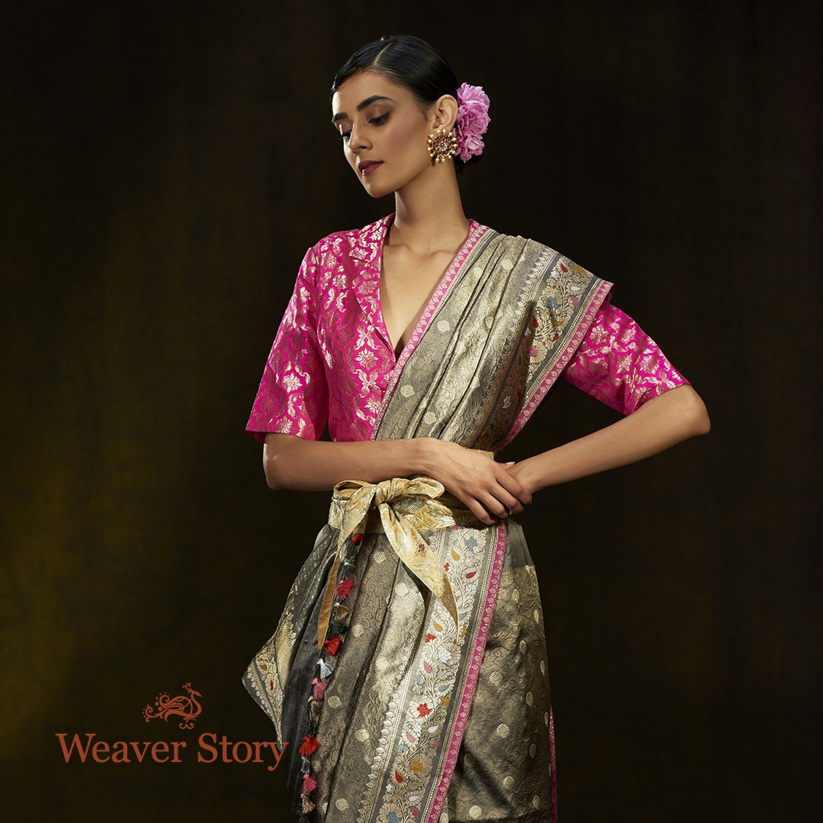 Handwoven_Grey_Zari_Tanchoi_Saree_with_Meenakari_Border_WeaverStory_01