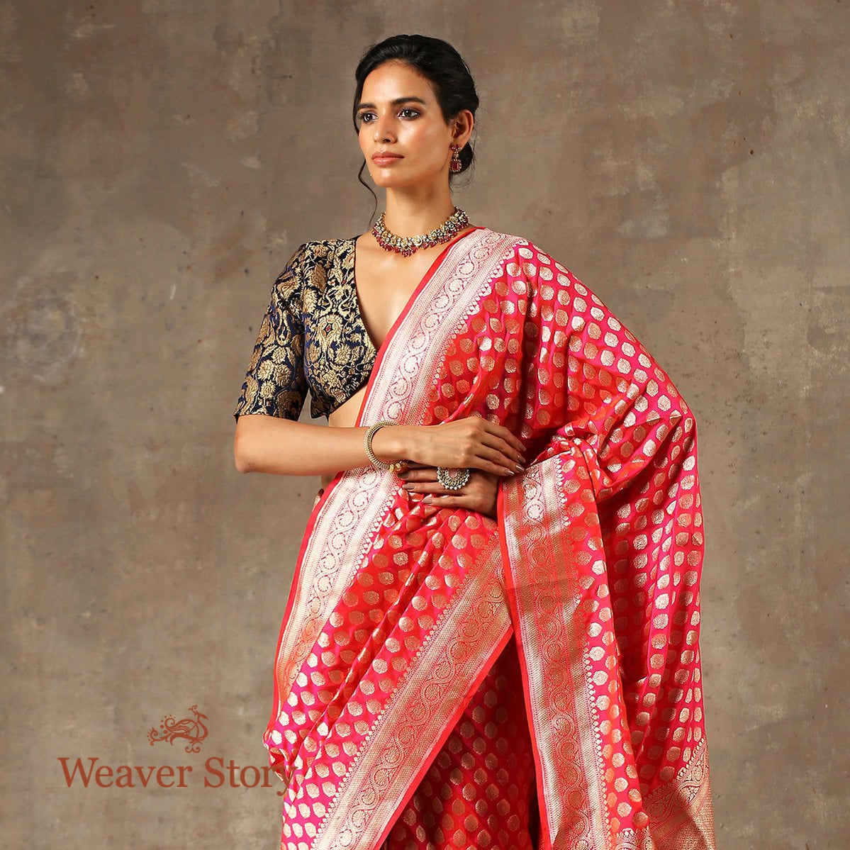 Handwoven_Pink_Cutwork_Booti_Banarasi_Saree_WeaverStory_01