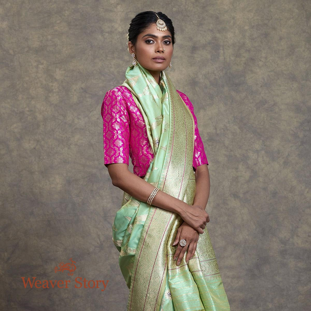 Handwoven_Sea_Green_Kadhwa_Jangla_Saree_with_Meenakari_WeaverStory_01