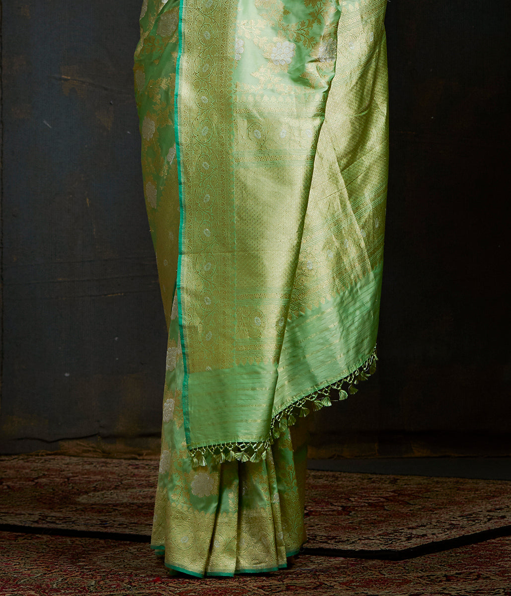 Pistachio_Green_Sona_Rupa_Kadhwa_Angoor_Jangla_WeaverStory_04