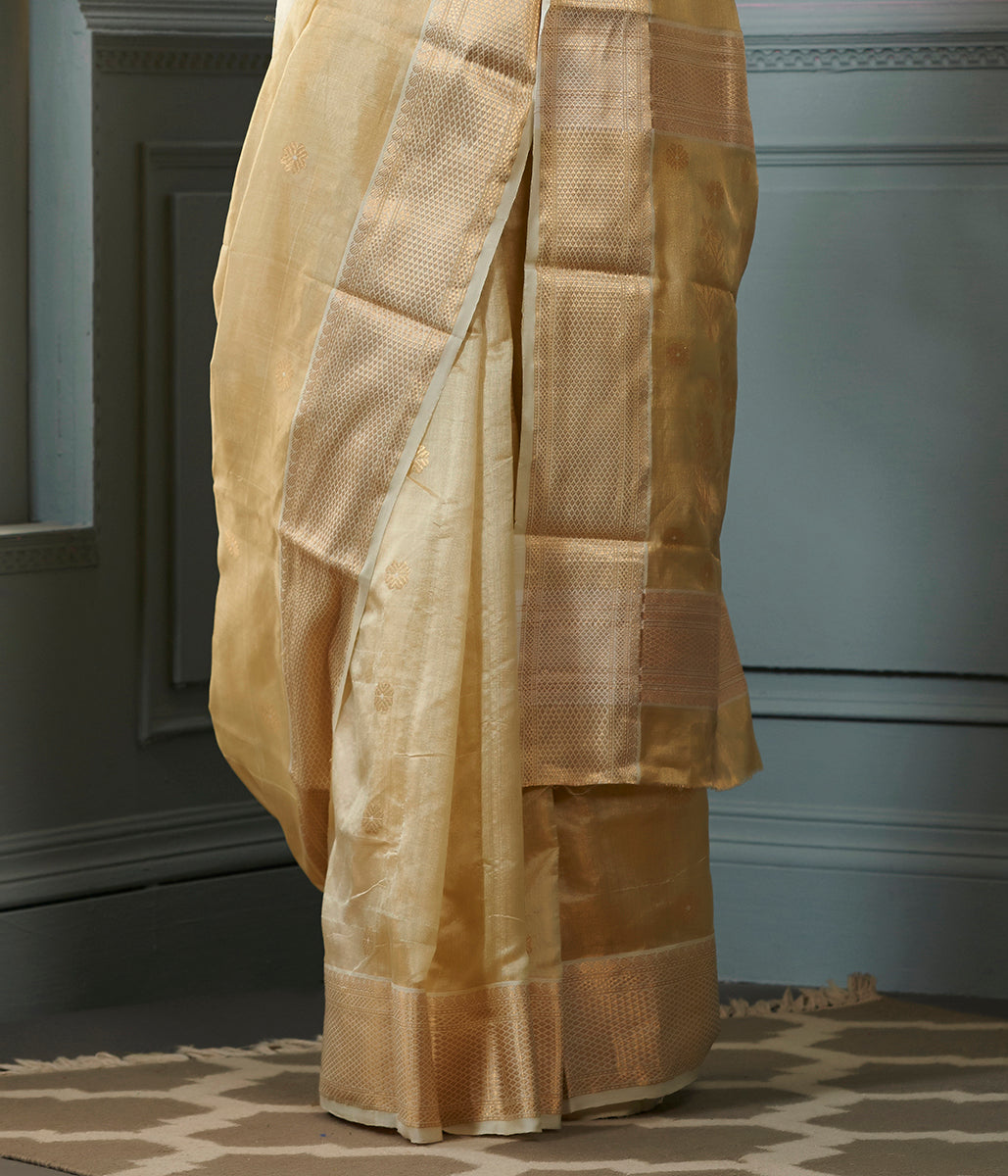 Ivory_and_gold_Chanderi_Tissue_Silk_Saree_with_Floral_Motifs_WeaverStory_04