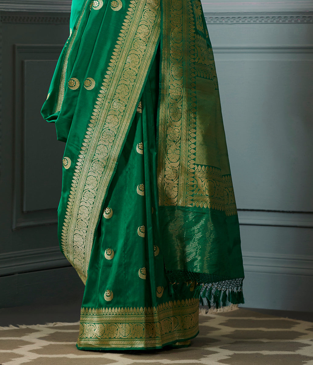 Green_Kadhwa_banarasi_saree_with_konia_pallu_WeaverStory_04