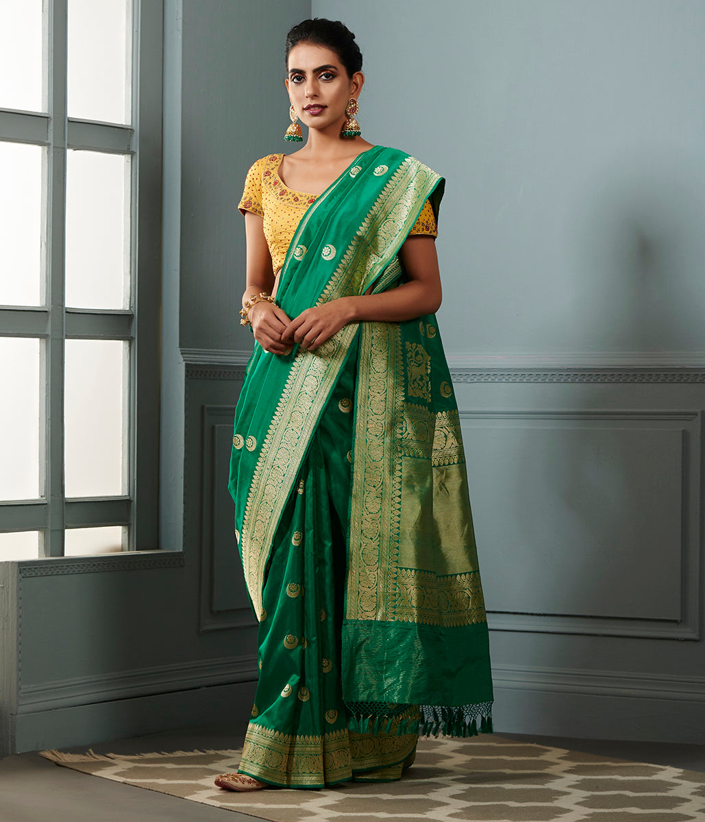 Green_Kadhwa_banarasi_saree_with_konia_pallu_WeaverStory_02