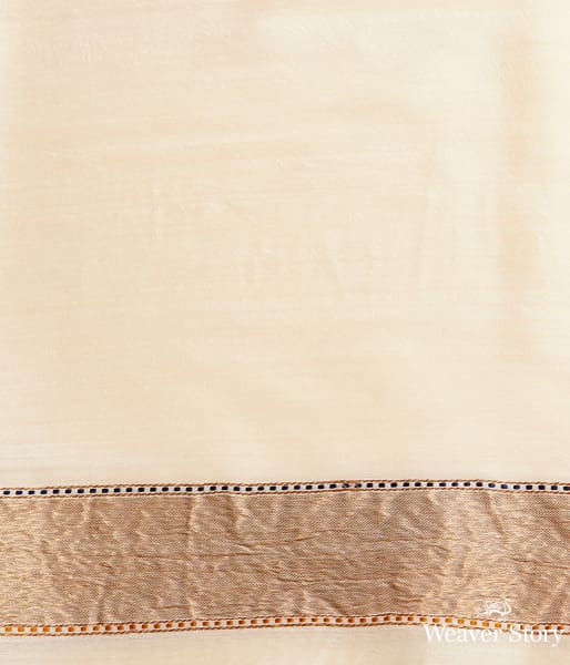 Offwhite_munga_silk_saree_with_floral_meenakari_border_WeaverStory_05