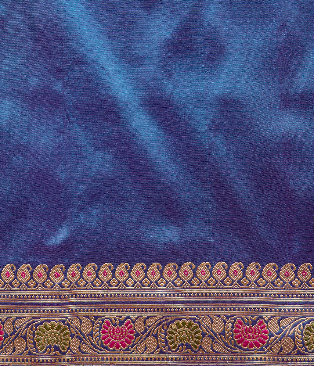 Banaras_Baluchari_Saree_in_Dual_Tone_Blue_and_Purple_WeaverStory_05