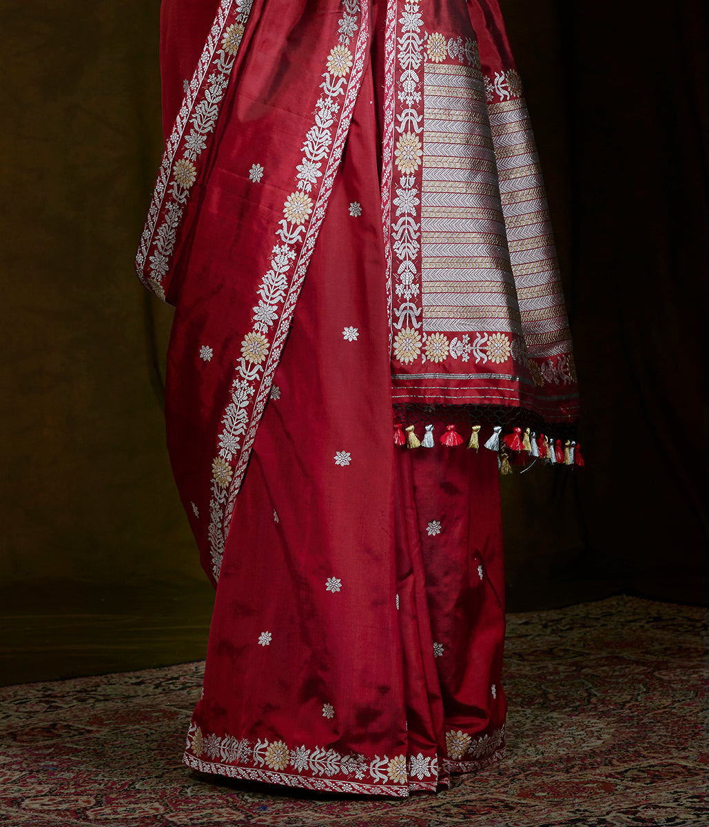 Maroon_Katan_Silk_Banarasi_Woven_in_fine_ektara_Weave_WeaverStory_04