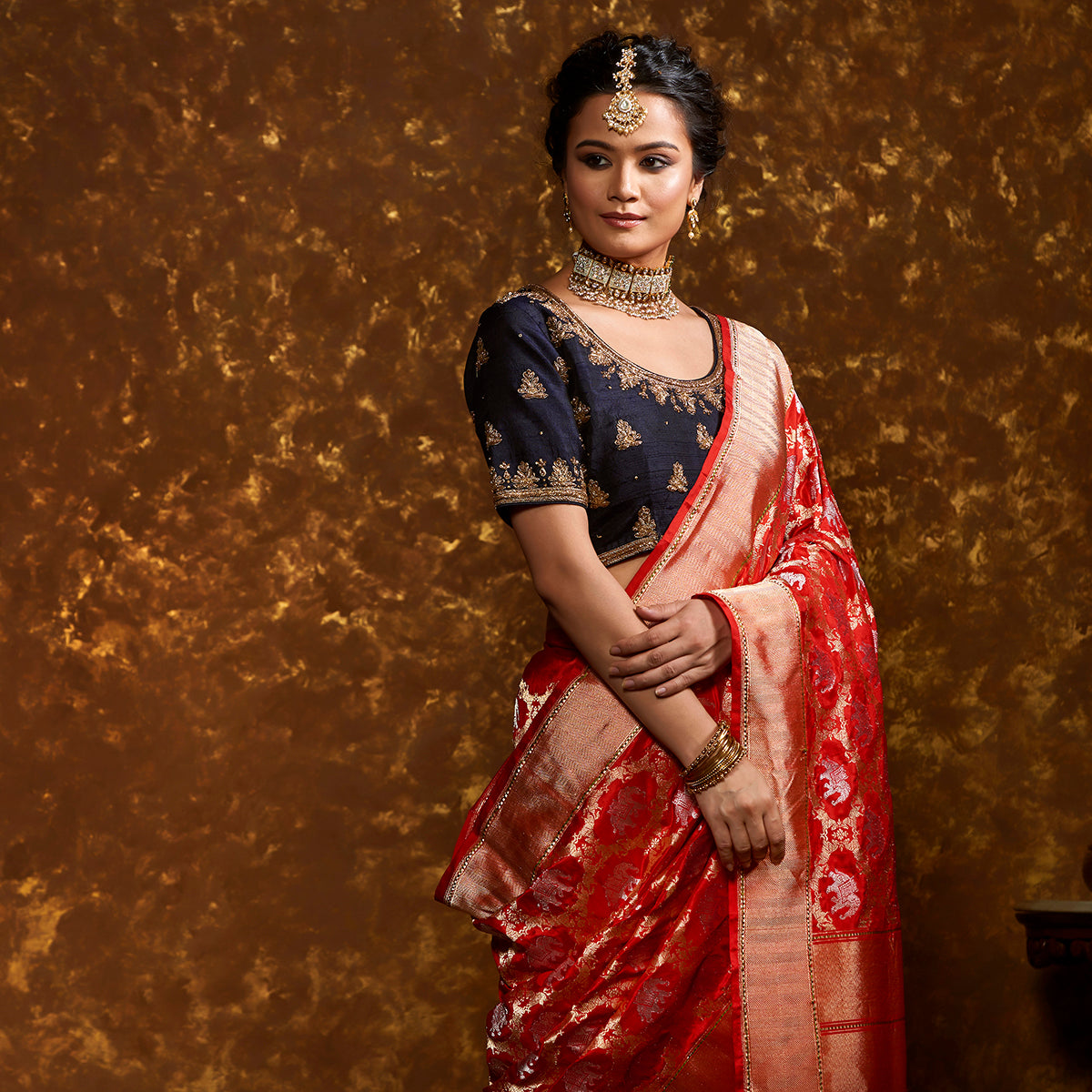 Handwoven_Banarasi_Shikargah_Saree_in_Red_with_Sona_Rupa_Zari_WeaverStory_01