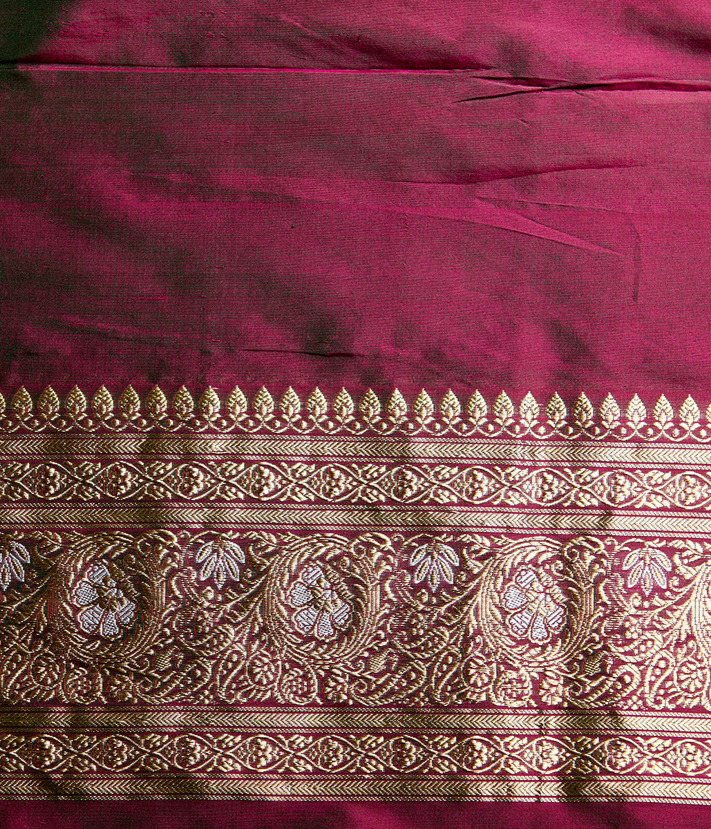 Wine_and_green_dual_tone_banarasi_jangla_with_floral_jaal_WeaverStory_05