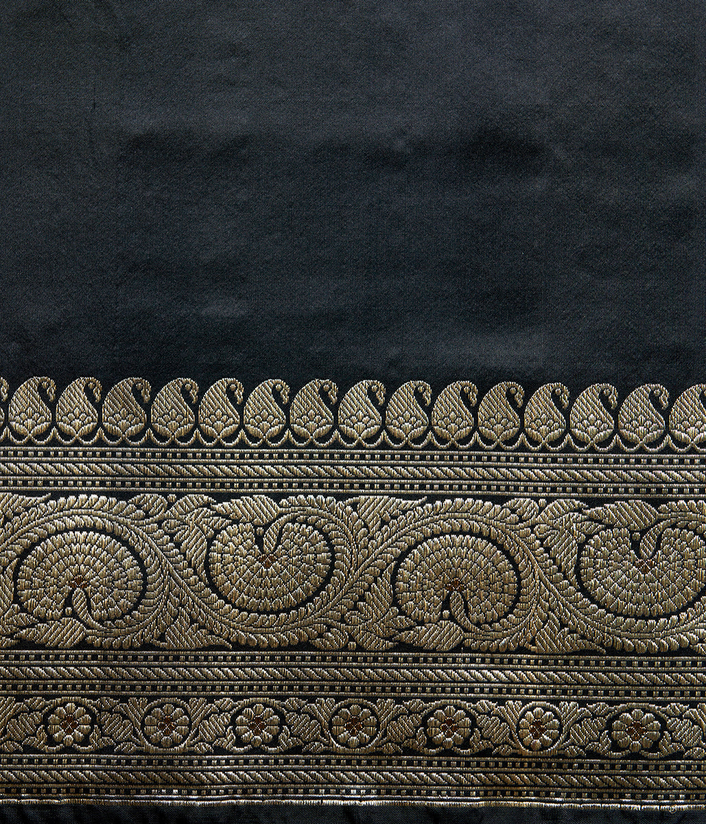 Handloom_Black_Kadhwa_Boota_Jangla_Saree_with_Beldaar_Border_WeaverStory_05