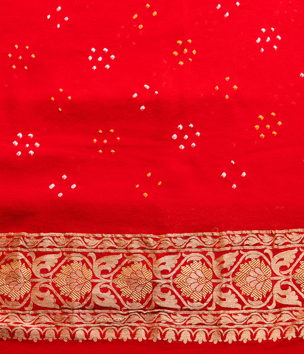 Handwoven_Banarasi_Bandhej_Saree_in_Red_with_Gold_Zari_Weave_WeaverStory_05