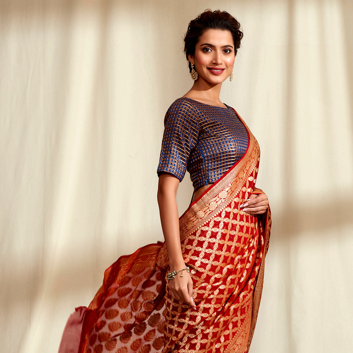 Handwoven_Banarasi_Georgette_Saree_in_Bridal_Red_WeaverStory_01