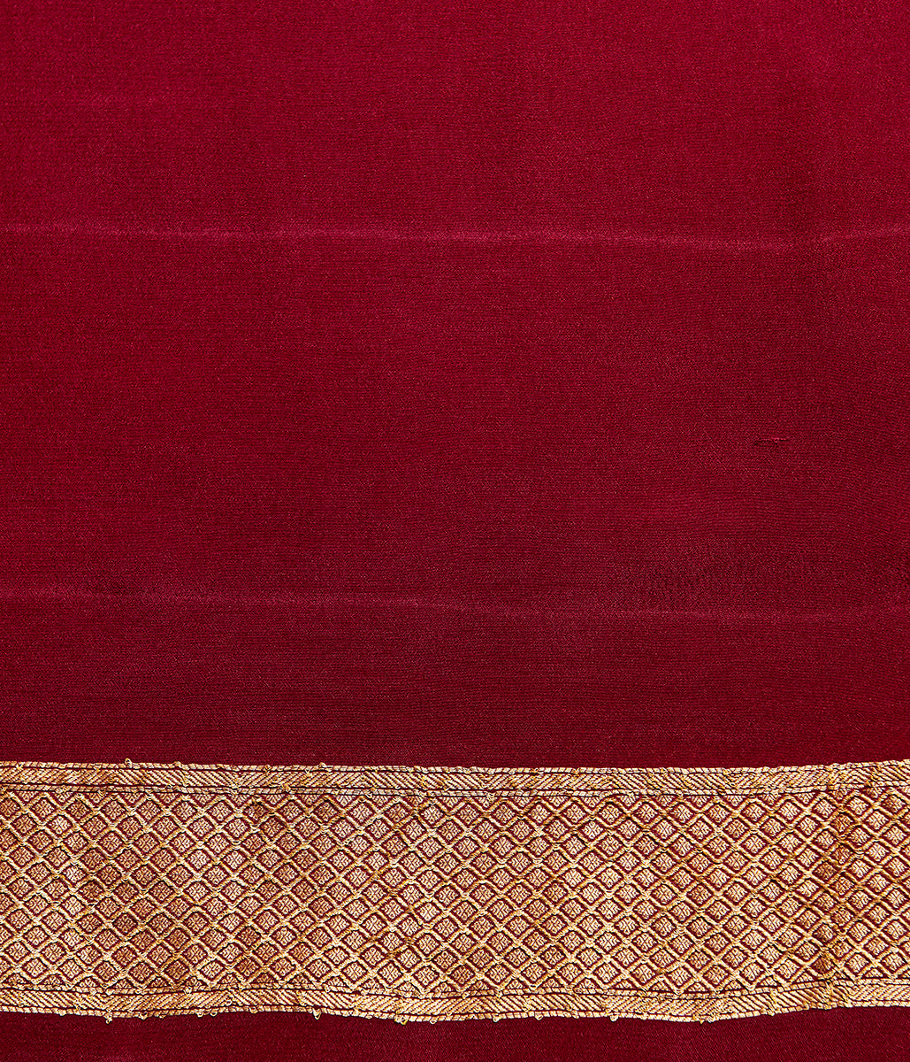 Handwoven_Banarasi_Georgette_Saree_in_Dark_Mahroon_WeaverStory_05