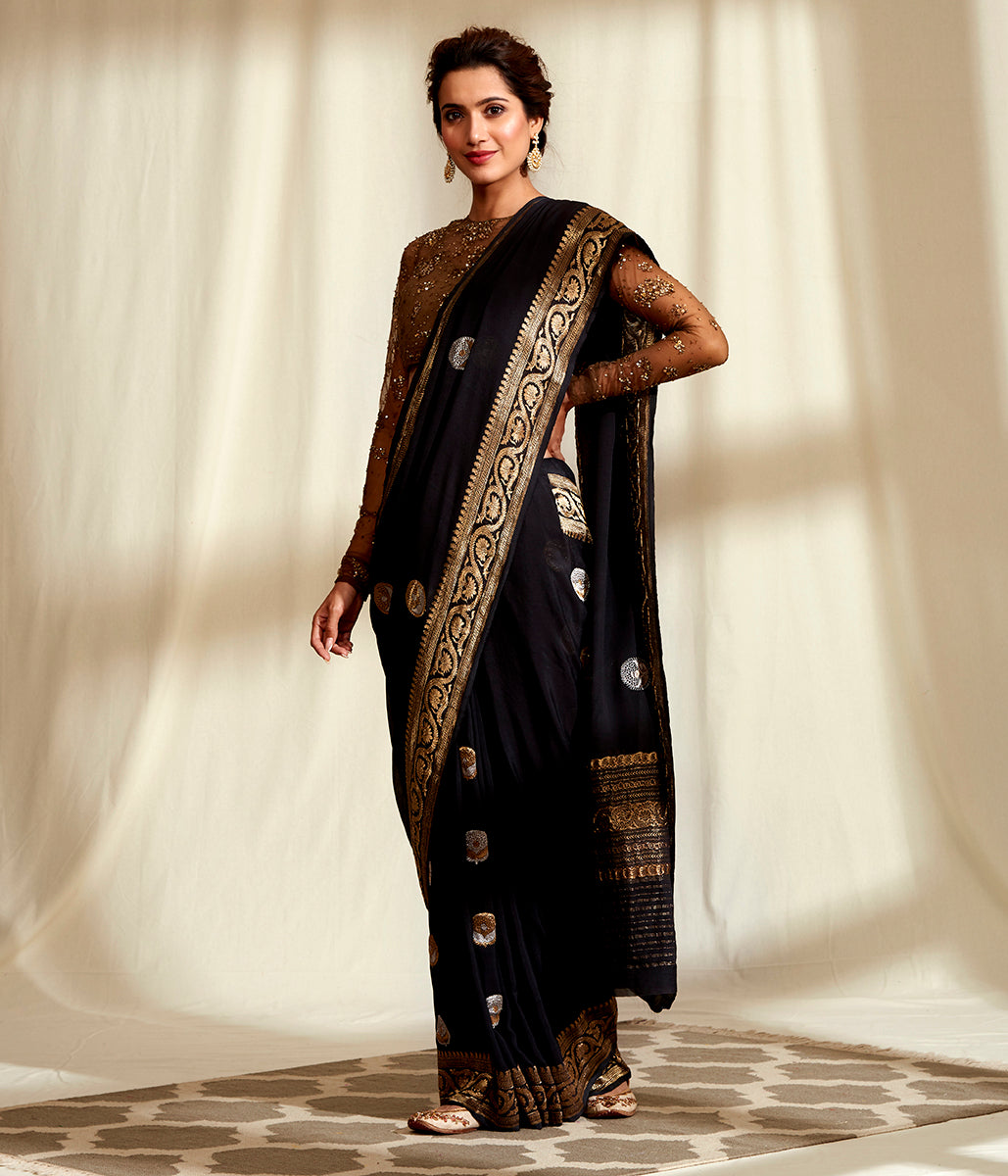 Black_Pure_Georgette_Banarasi_Saree_with_Gold_and_Silver_Zari_Booti_WeaverStory_02