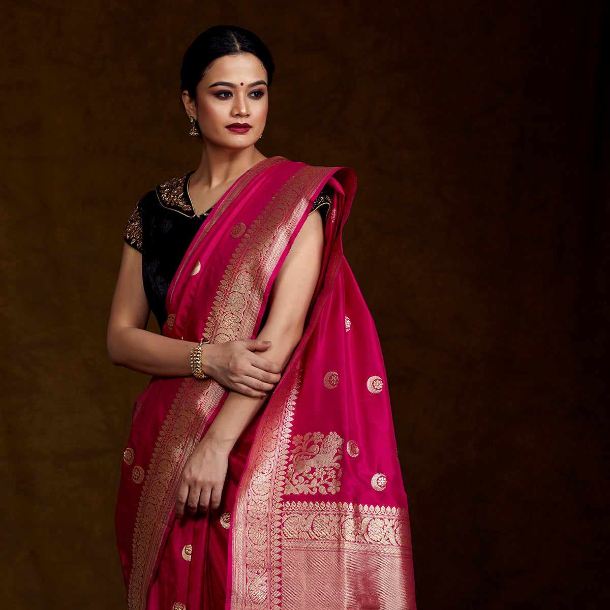 Pink_Kadhwa_banarasi_saree_with_konia_pallu_and_chaand_boota_WeaverStory_01