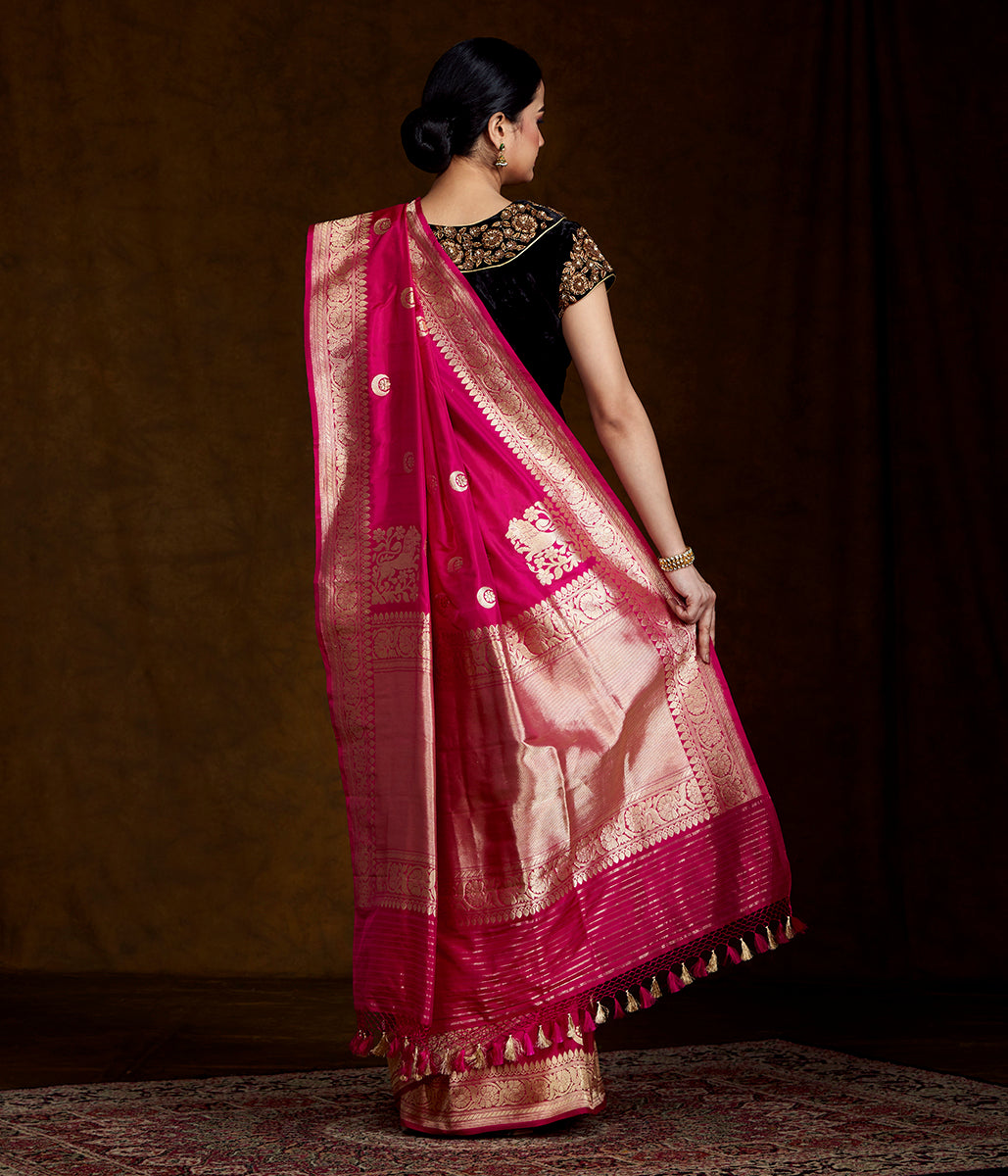 Pink_Kadhwa_banarasi_saree_with_konia_pallu_and_chaand_boota_WeaverStory_03