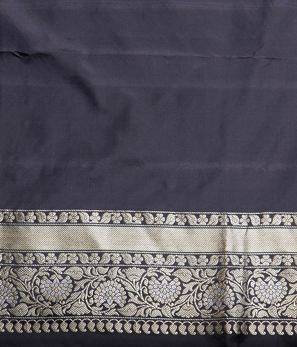 Handloom_Black_Katan_Silk_Banarasi_with_Konia_WeaverStory_06