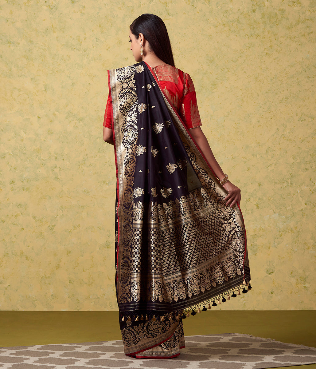 Black_Kadhwa_Booti_Banarasi_Saree_with_Open_Floral_Border_WeaverStory_03