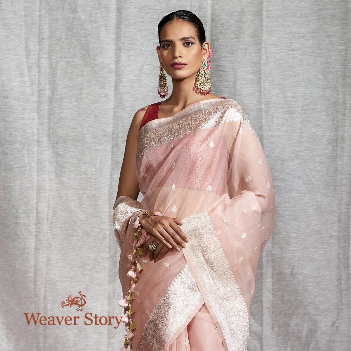 Handwoven_Light_Pink_Kora_Silk_Banarasi_Saree_WeaverStory_01