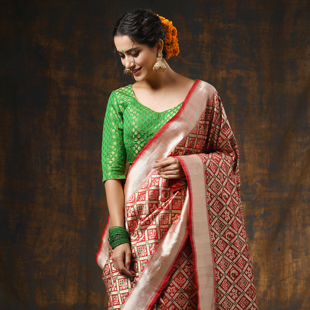 Handloom_Red_Patola_Banarasi_Saree_with_Green_Meenakari_WeaverStory_01