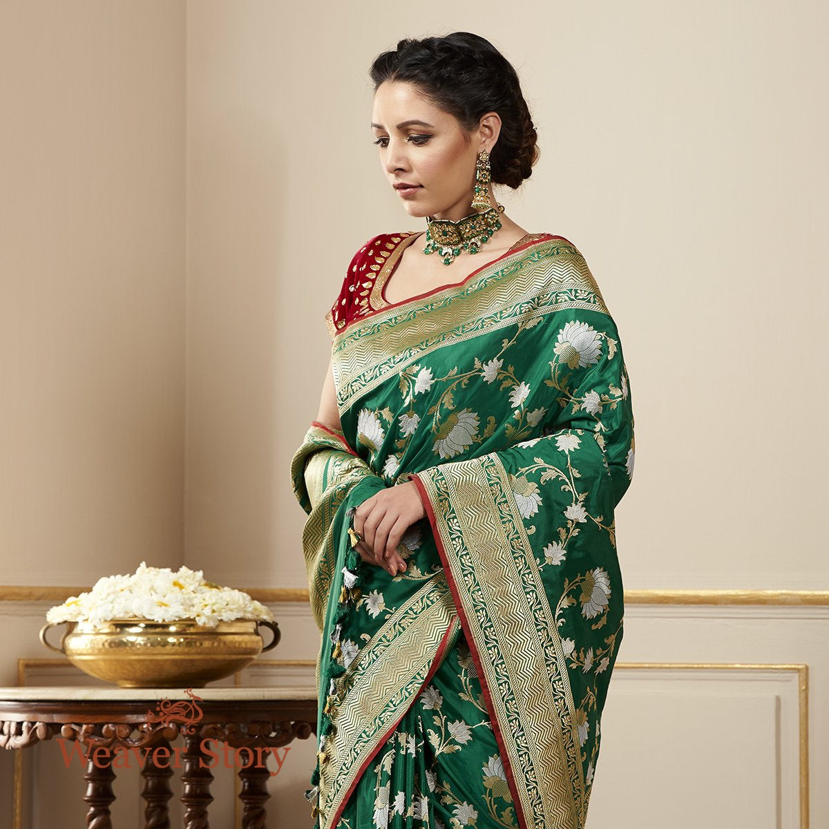Handloom_Emerald_Green_Kadhwa_Banarasi_Jangla_Saree_WeaverStory_01