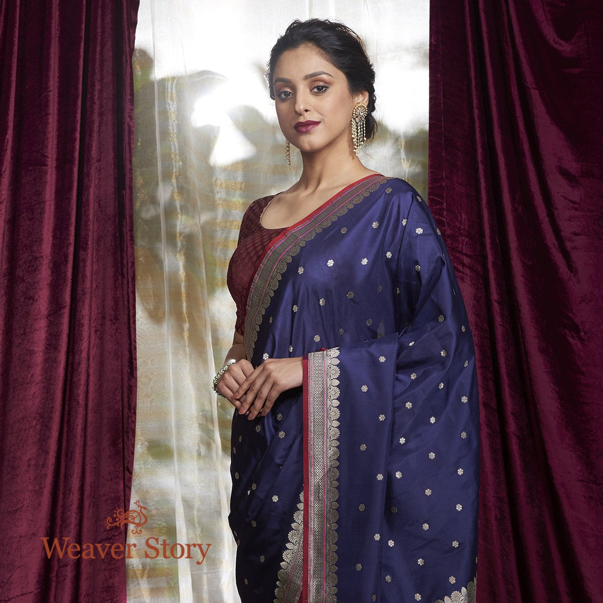 Handwoven_Blue_Kadhwa_Boota_Saree_with_a_Small_Border_WeaverStory_01