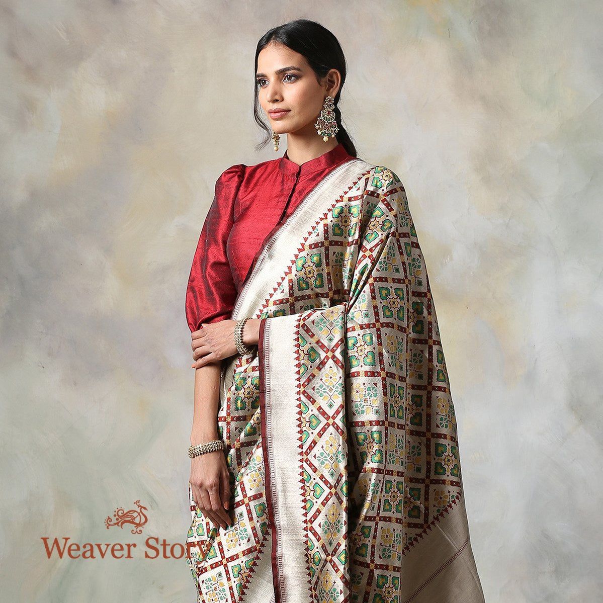 Handwoven_Maroon_and_Antique_Zari_Banarasi_Patola_Saree_WeaverStory_01