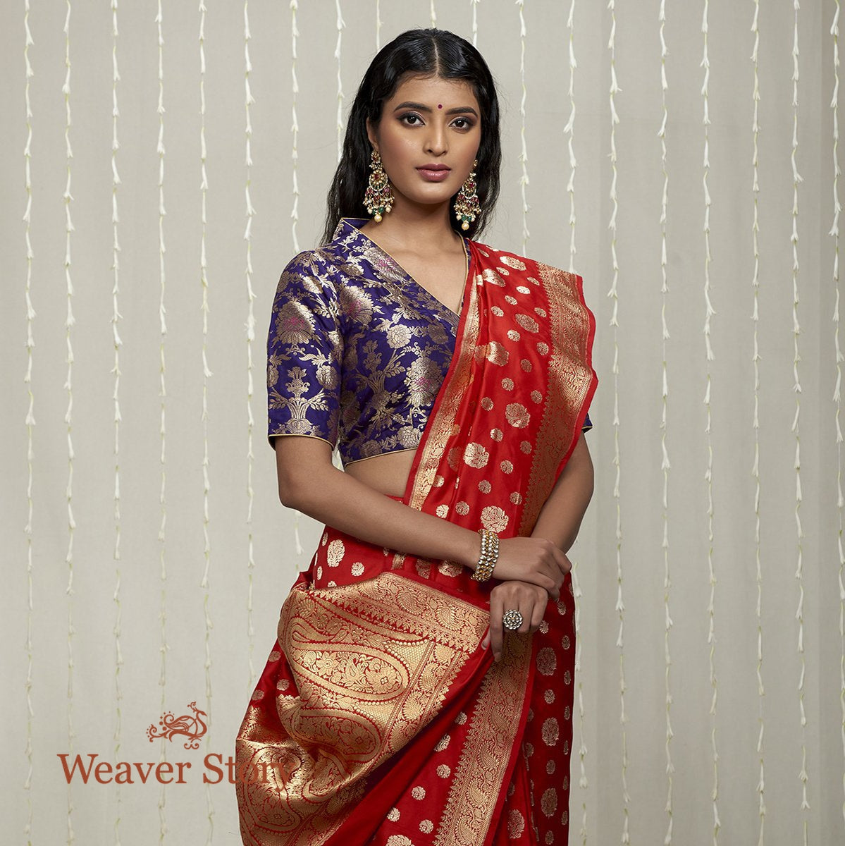 Handloom_Red_Sona_Rupa_Kadhwa_Boota_Saree_with_Small_Kairi_Border_and_Konia_WeaverStory_01